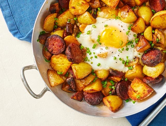 Huevos rotos au chorizo