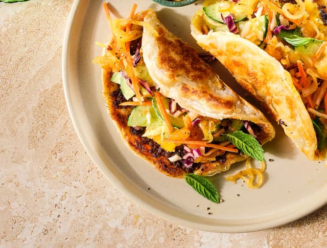 Paratha smashburger met mangochutney